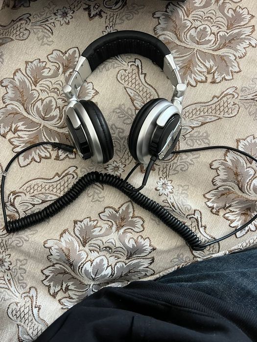 Наушники новииее