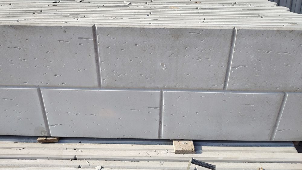 Gard din placi de beton armat montaj transport