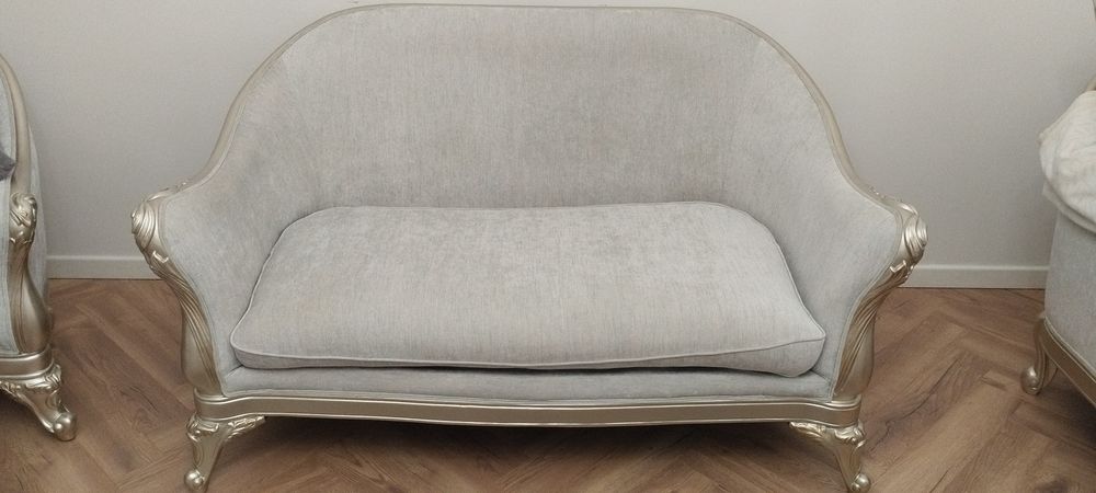 Мягкий уголок продается