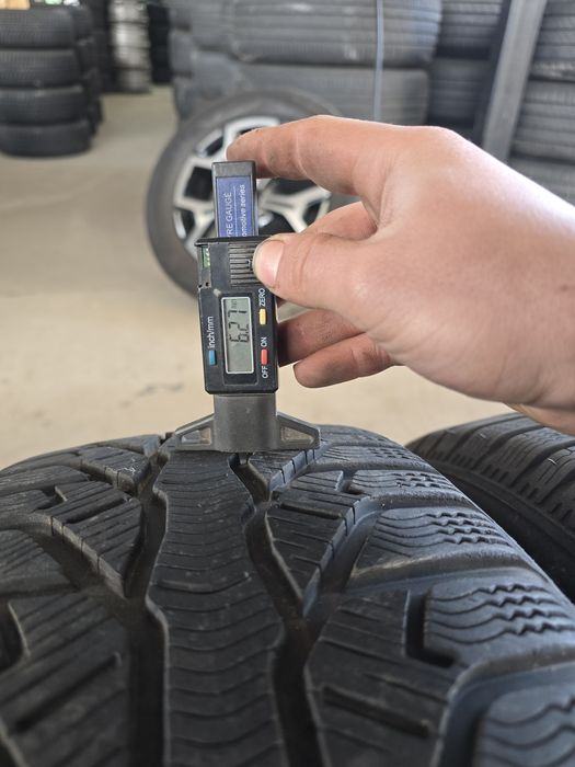 4 Броя 215/50/17 Kleber 2x7mm 2x6,2mm