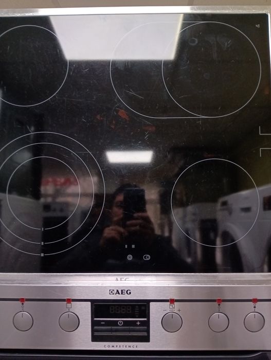 Иноксова печка за вграждане с керамичен плот АЕГ Aeg 2 години гаранция