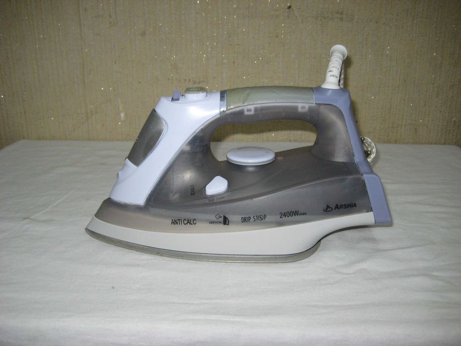 Утюг ARSHIA 2400W отличном рабочим состоянии!