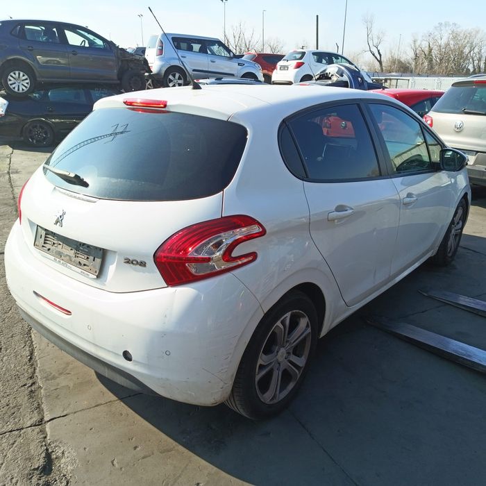Vand motor peugeot 208 an 2016 1,4 benzina
