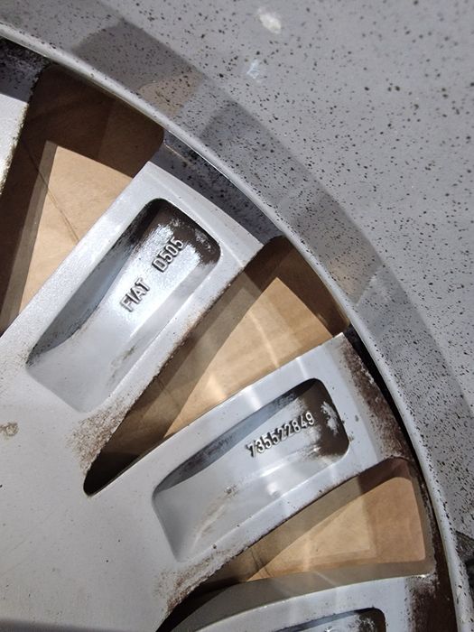 FIAT 500 16 цола 5 болта  алуминиеви джанти Замъка Ямбол