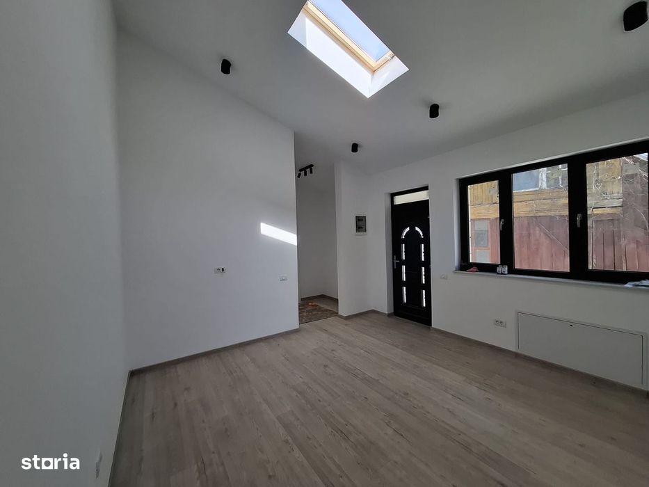 Studio in Vila , Centrala Proprie , Totul Nou L354
