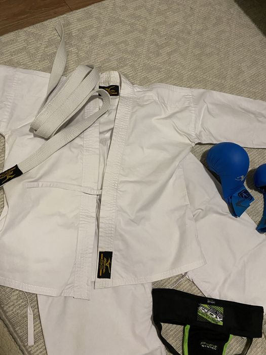 Кимоно для каратэ комплект