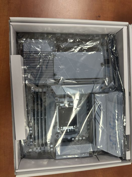 Placa de Baza Gigabyte Aorus X670E PRO X ICE