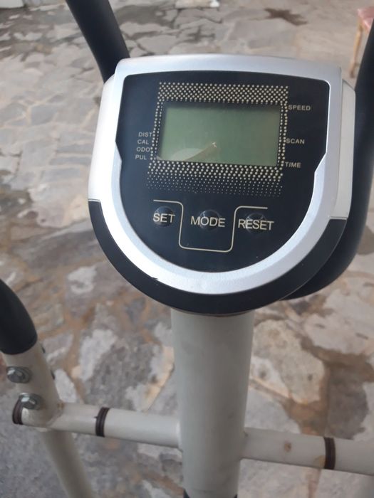 Спортни уредистепер и колело