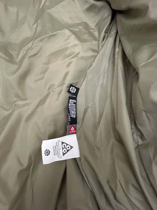 Куртки от acg и ESSENTIALS