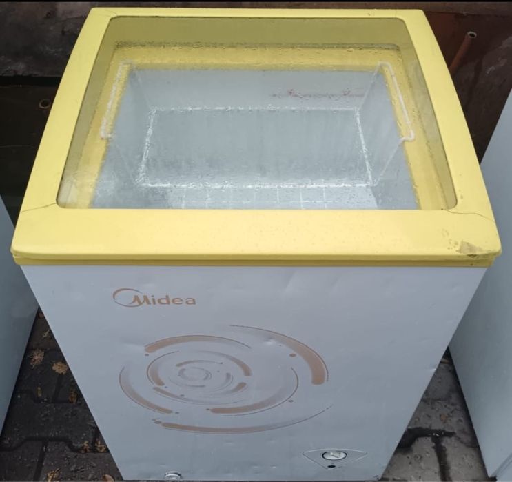 Продам морозильник