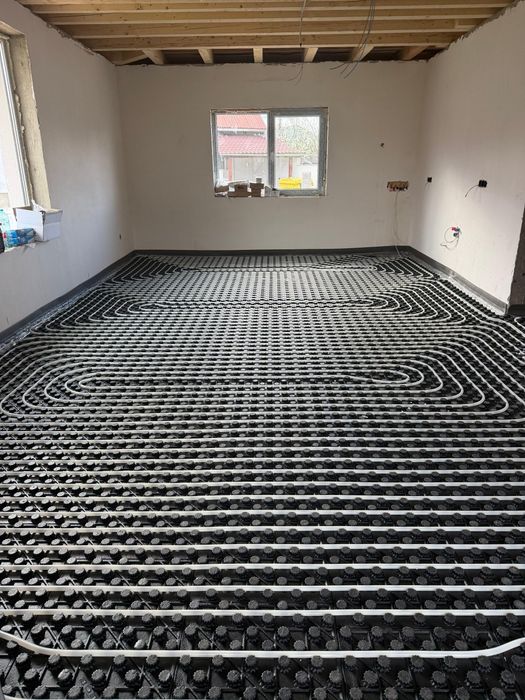 Vand casa construcție noua