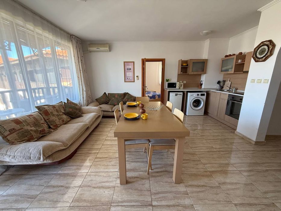 Продава се Тристаен апартамент в Свети Влас - 90 кв.м за 1400 €/кв.м - Снимка #1