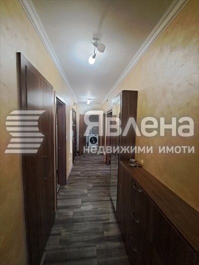 Дава се под наем Тристаен апартамент в Варна, Левски - 100 кв.м за 818 € - Снимка #5