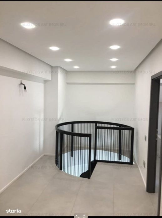 OCAZIE apartament duplex spațios 6 camere, B-dul Unirii, vedere strada — fotografia 3