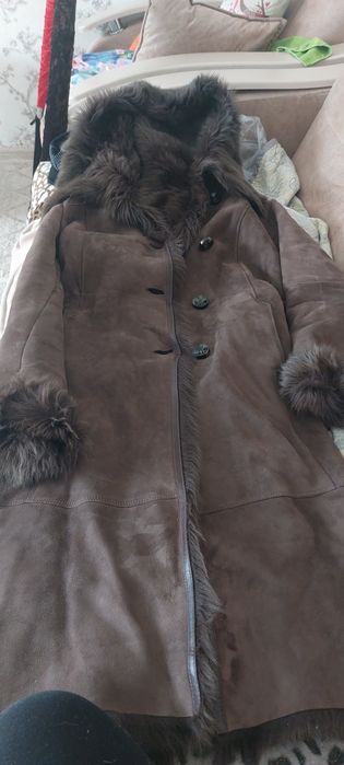 Дублёнку продаю шерсть