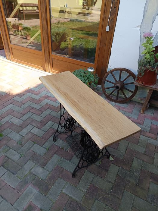 Masa , Comoda , suport lavoar din mașină de cusut