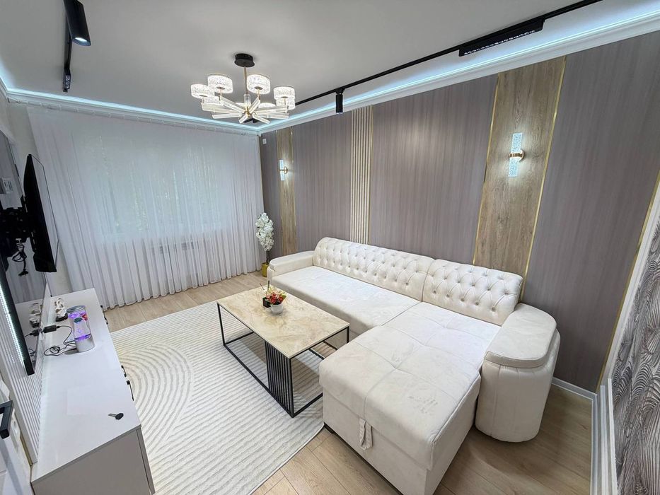 Чиланзар-8 кв 1-2/4/4.30м2 Срочно Продам квартиру срочно