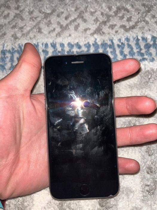 Iphone 8 с гарантей
