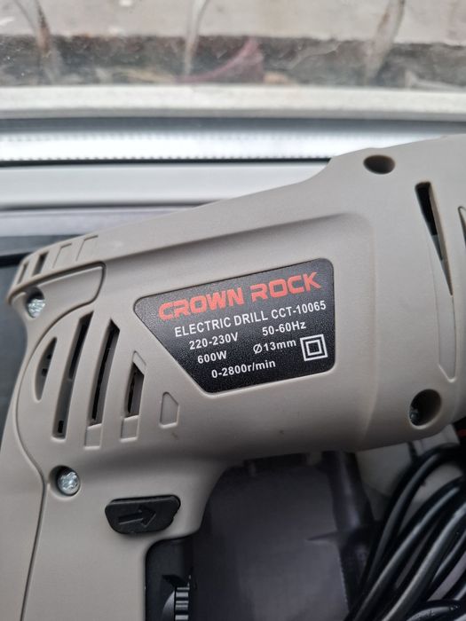 Ударная дрель Crown