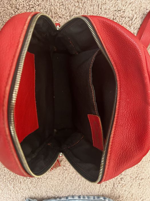 Ghiozdan din piele, Cristina Cupar