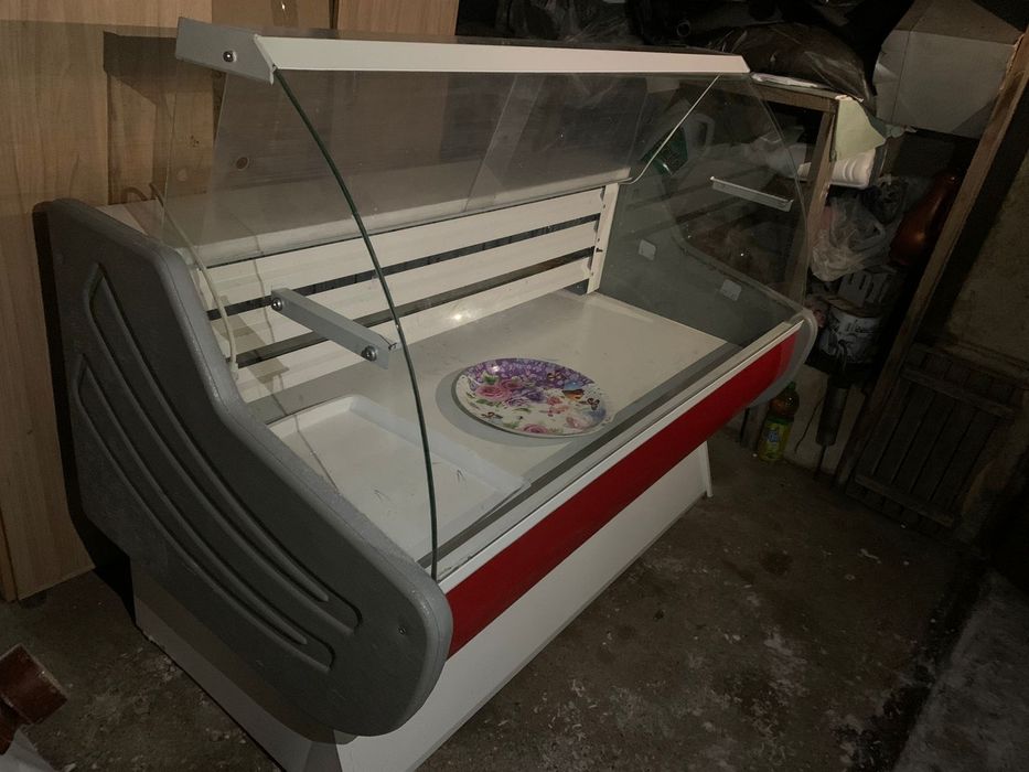 Ветринный холодильник