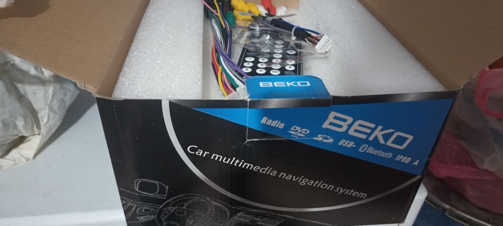 Vând Casetofon auto Beko