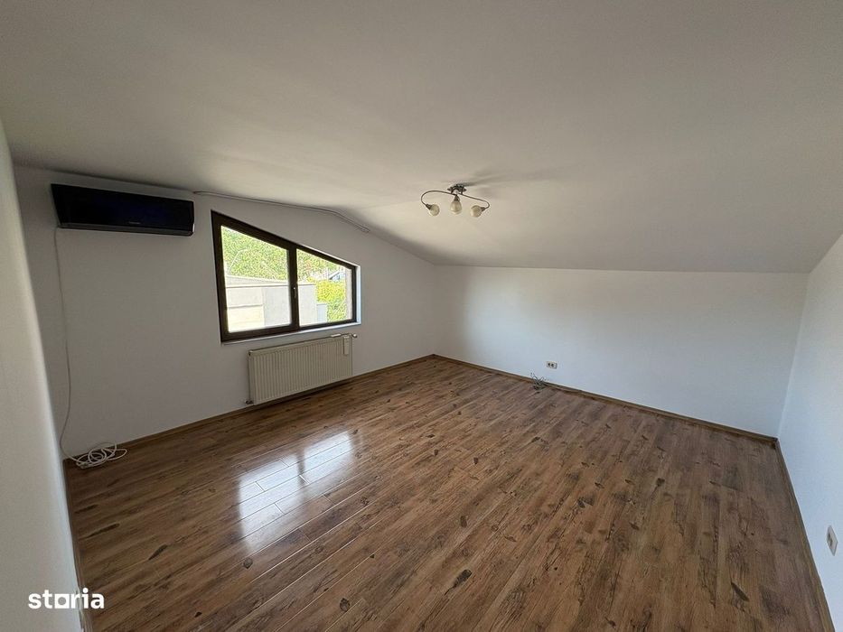 Vilă Duplex Impresionantă | 420 Mp | 12 Camere | Garaj Dublu