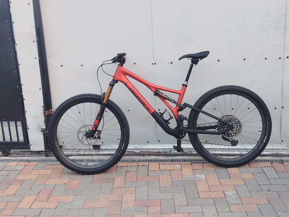 Vând bicicleta 29 er