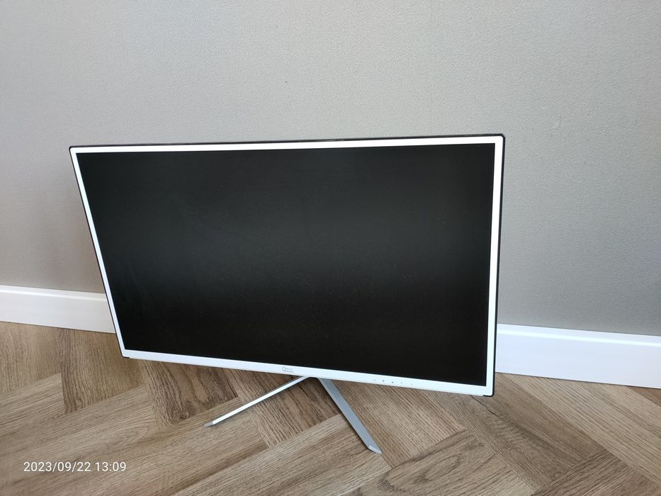 Монитор Qmax 24 дюйм