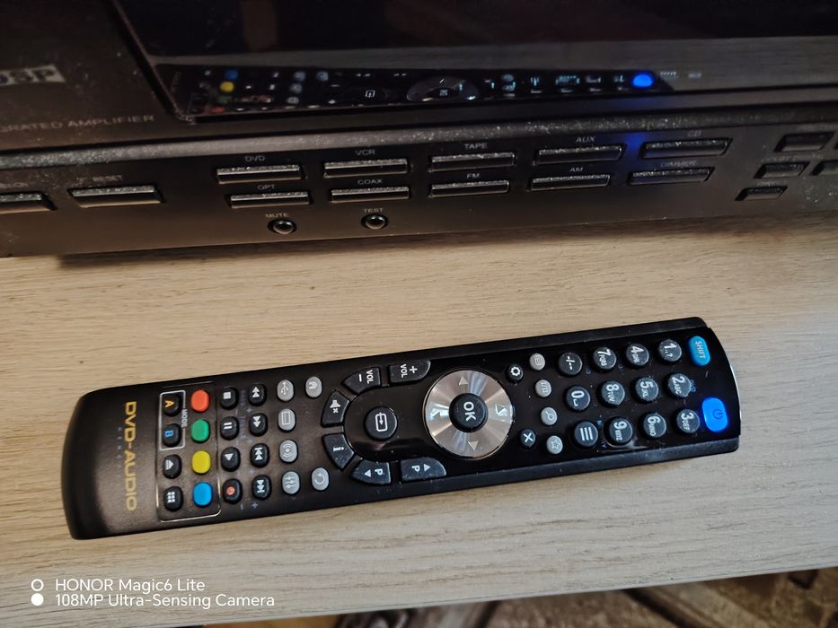 Amplituner CAT-CS 907(5+1) cu telecomandă