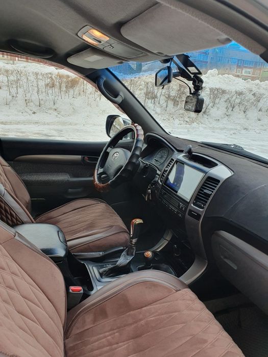 Продаю тайота ланкрузер прада 120