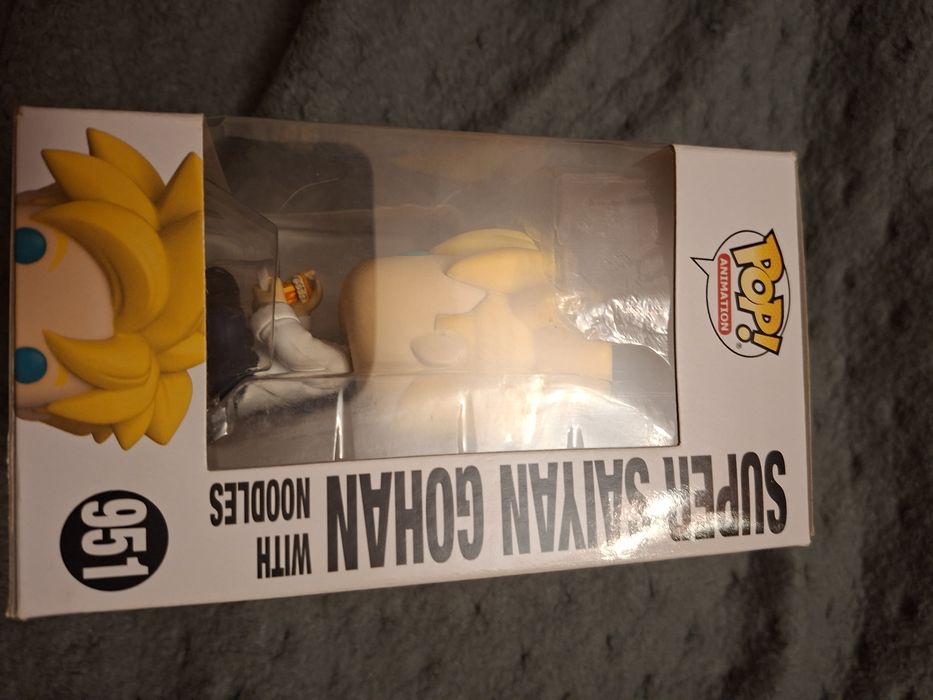 FUNKO POP оригинал брал в марвине SUPER SAIYAN GOHAN коробка есть