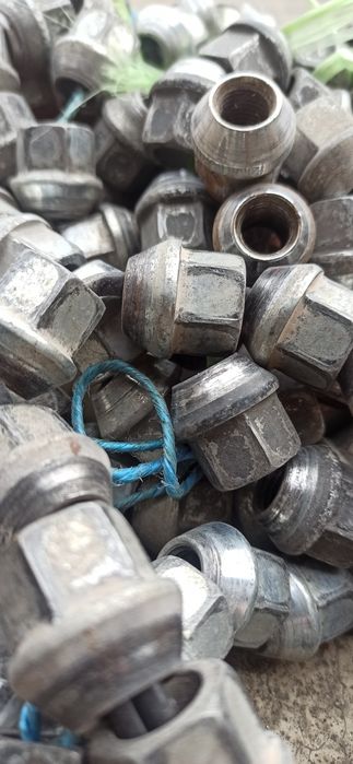 Балон болт GM 250/300 дона (штук) бор Сотилади реально олейдигонларга