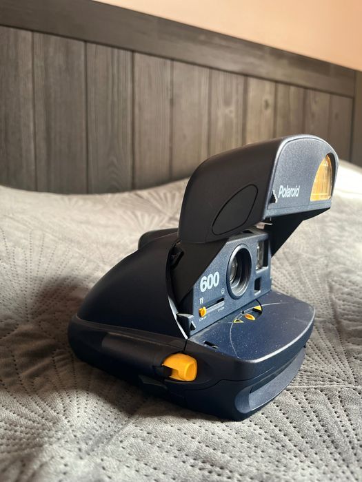 Фотоапарат Полароид (Polaroid) 600