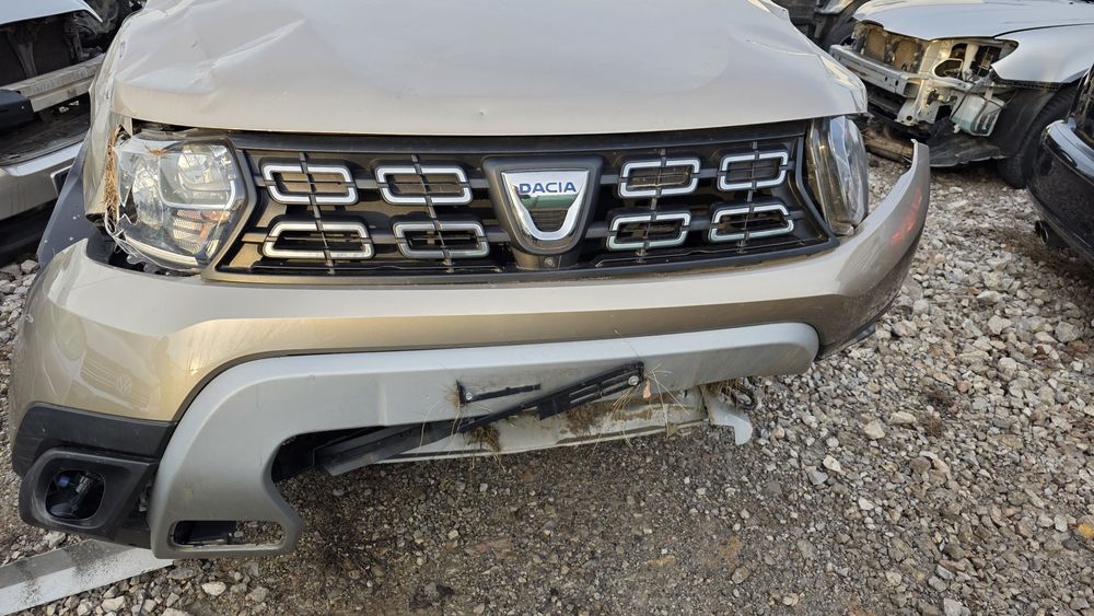 Dacia Duster 1.6i 115hp 2018 На части