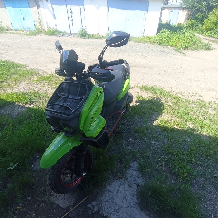 Скутер танк 150 новый