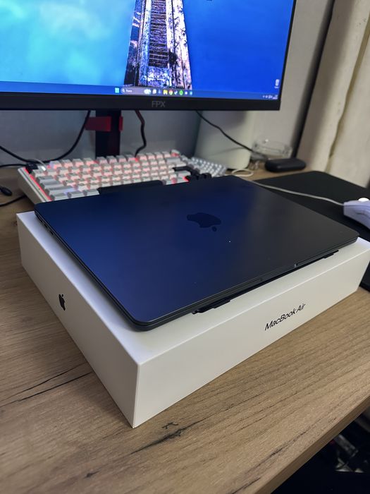 Продам MacBook air M2