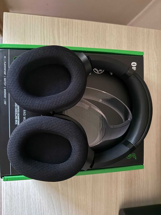 Безжични слушалки Razer Barracuda | ГАРАНЦИЯ