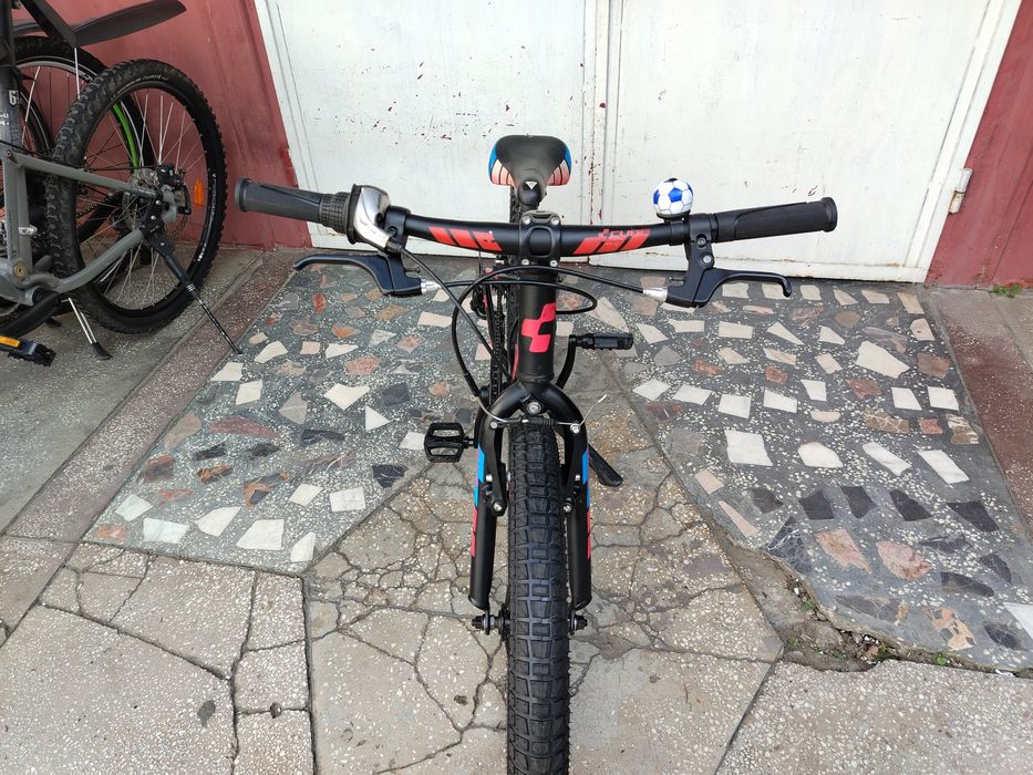 Bicicleta pentru copii Cube de 20