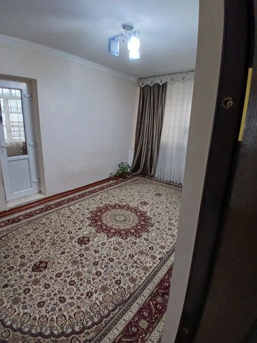 1 xona 2 xona qilingan uy sotiladi narxi 44000