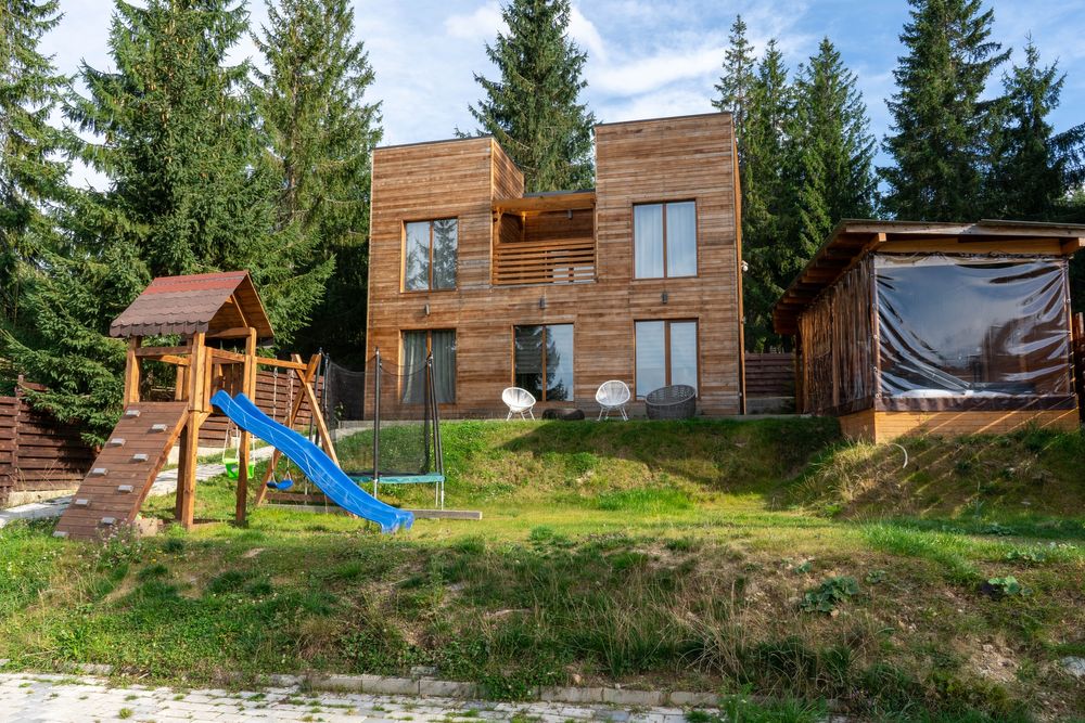 Cabana de inchiriat cu jacuzzi, Marisel, Cluj (100 m partia de ski)