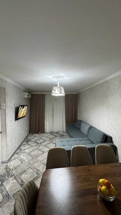 Квартира продаю  4-Микрорайоне своя