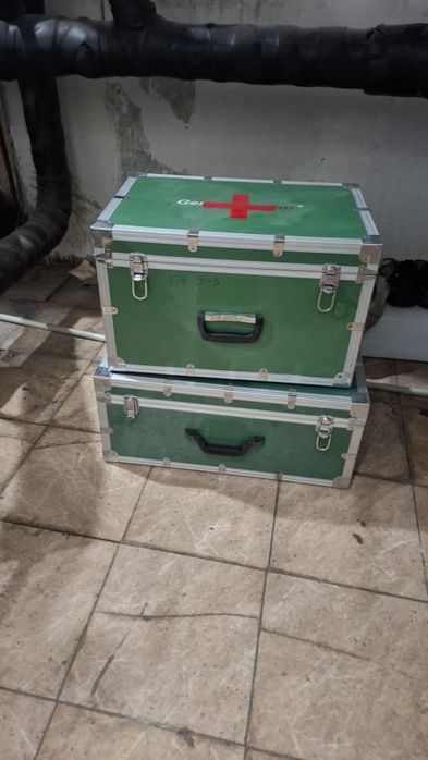 Чемоданы, кейсы,  ящики