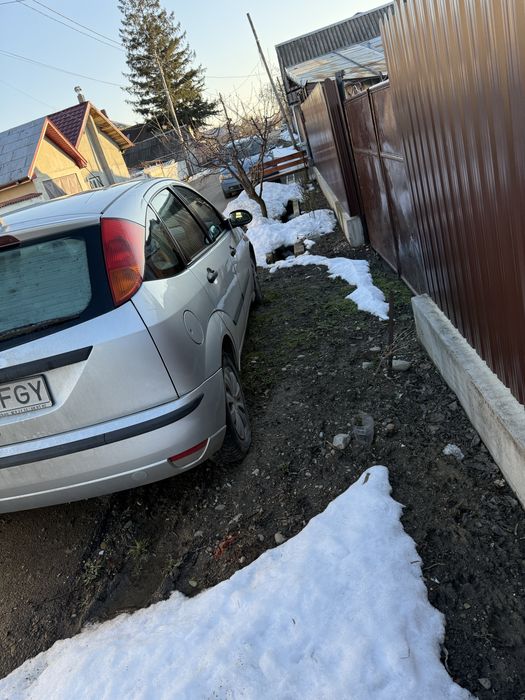 Vand ford focus 1.6 benzina, itp valabil pana pe 11 Martie