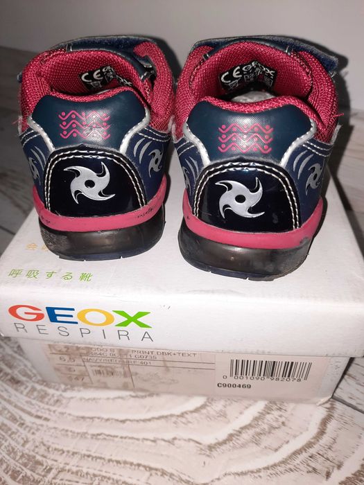 GEOX 22 светещи Геокс