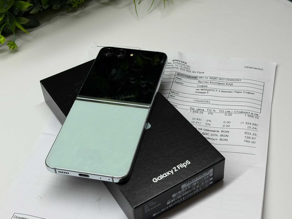Samsung Z Flip5 5G 256GB Mint