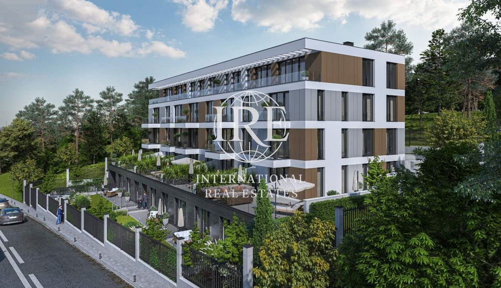 Продава се Четиристаен апартамент в Варна, Бриз - 152 кв.м за 1271 €/кв.м - Снимка #4