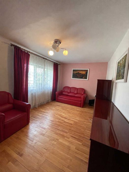 Vand apartament 3 camere, Onesti