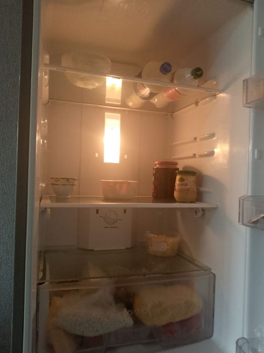 Продам холодильник