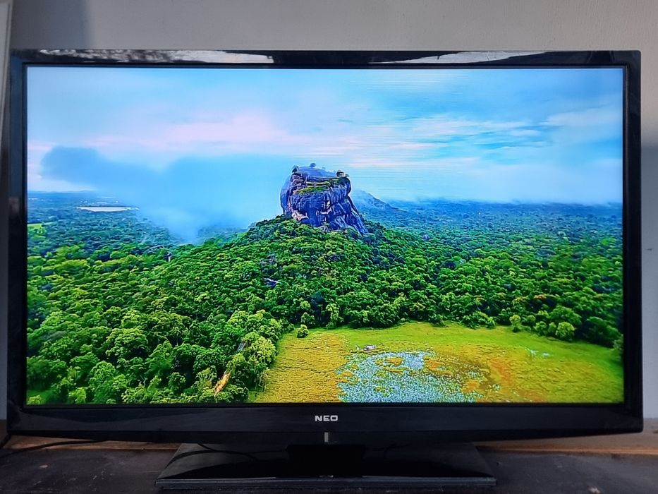 Телевизор / Neo - 32" - FullHD , Цифрова + Ефирна